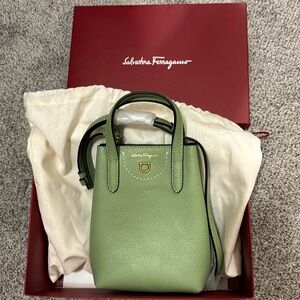 NWT FERRAGAMO BAG